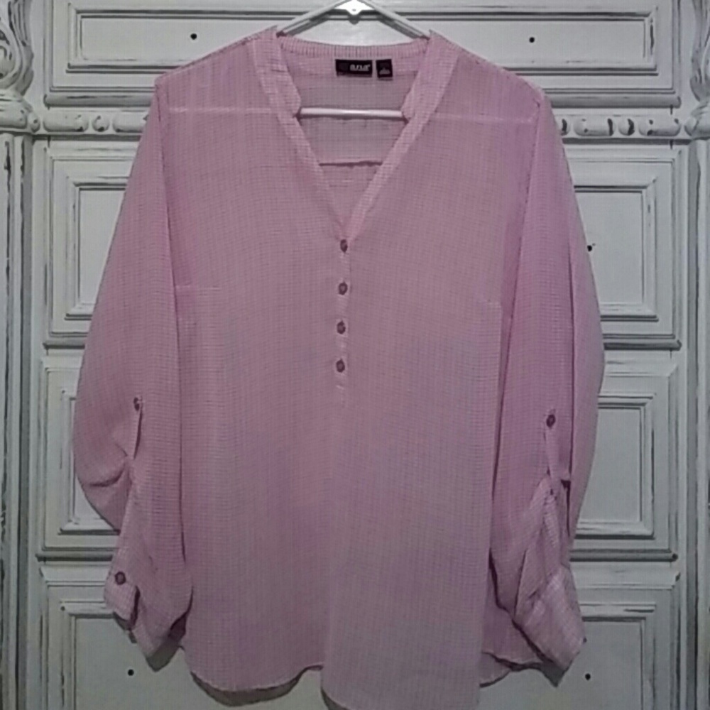 A.N.A. sheer soft pinkish purple heart design